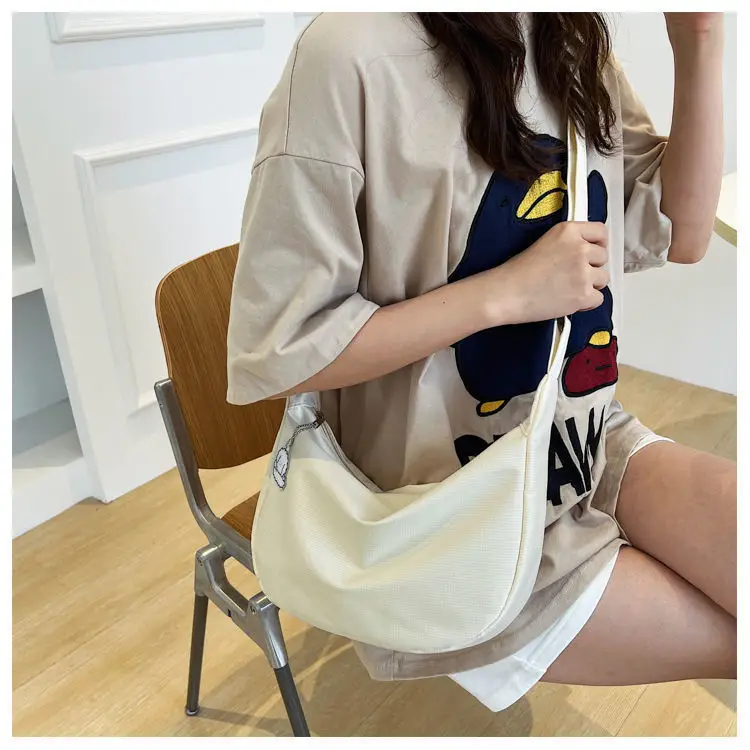 White Satchel Shoulder Bag with Chain Strap — feature 24