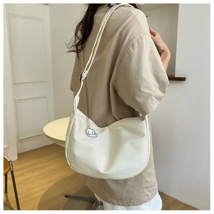 White Satchel Shoulder Bag with Chain Strap — feature 26