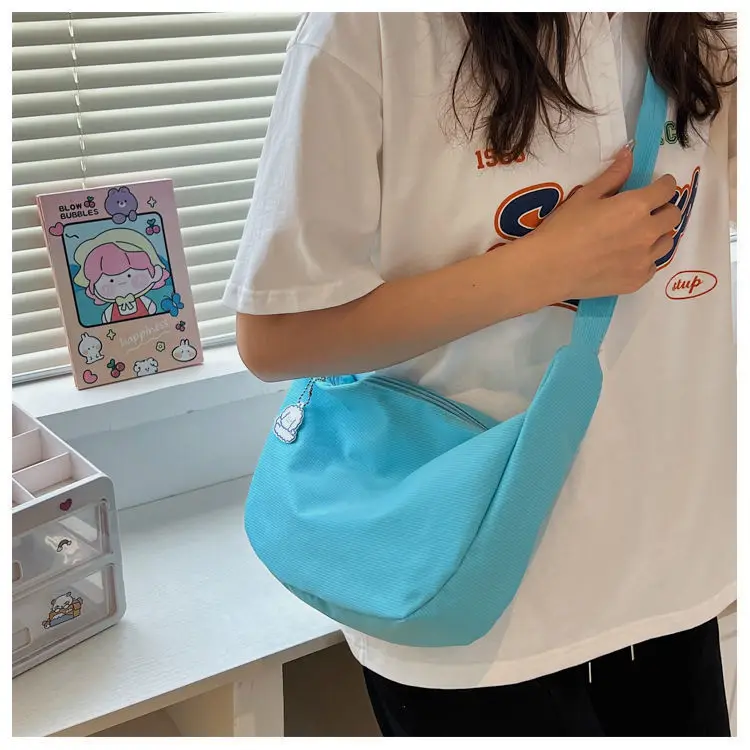 White Satchel Shoulder Bag with Chain Strap — feature 5