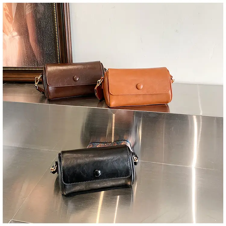 Women's Brown Leather Crossbody Bag with Wide Strap — feature 19