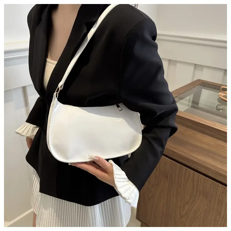 Black Korean Style Shoulder Bag for Women 2024 — feature 13