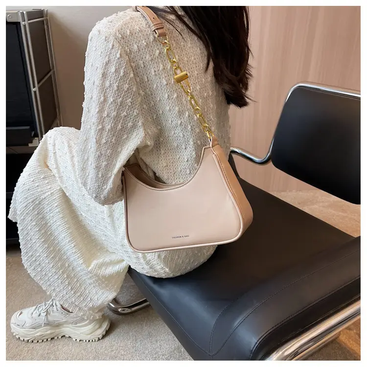 White Underarm Bag Women 2025 New Niche Design — feature 22