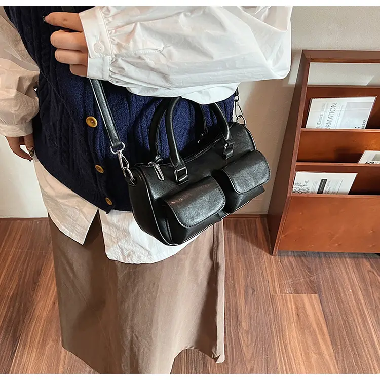 Women's 2025 Retro Shoulder Bag Brown Black Crossbody — feature 15
