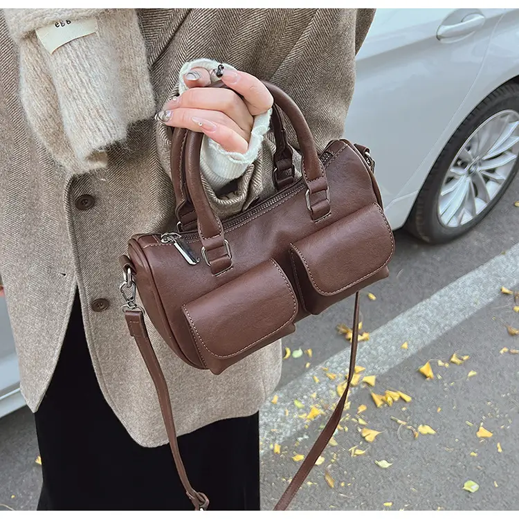Women's 2025 Retro Shoulder Bag Brown Black Crossbody — feature 16