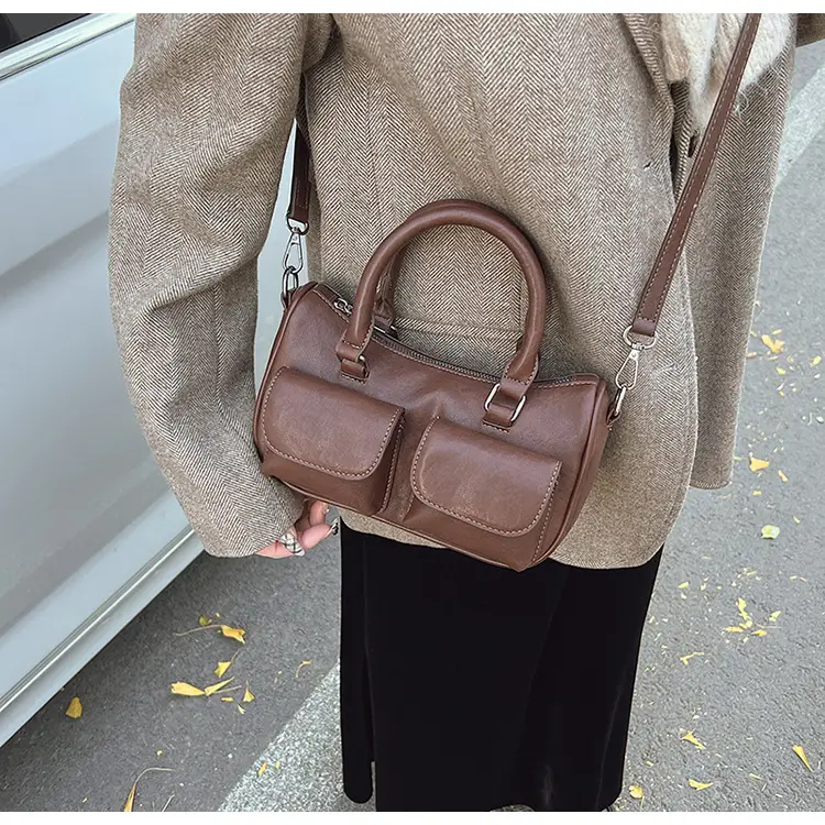 Women's 2025 Retro Shoulder Bag Brown Black Crossbody — feature 18