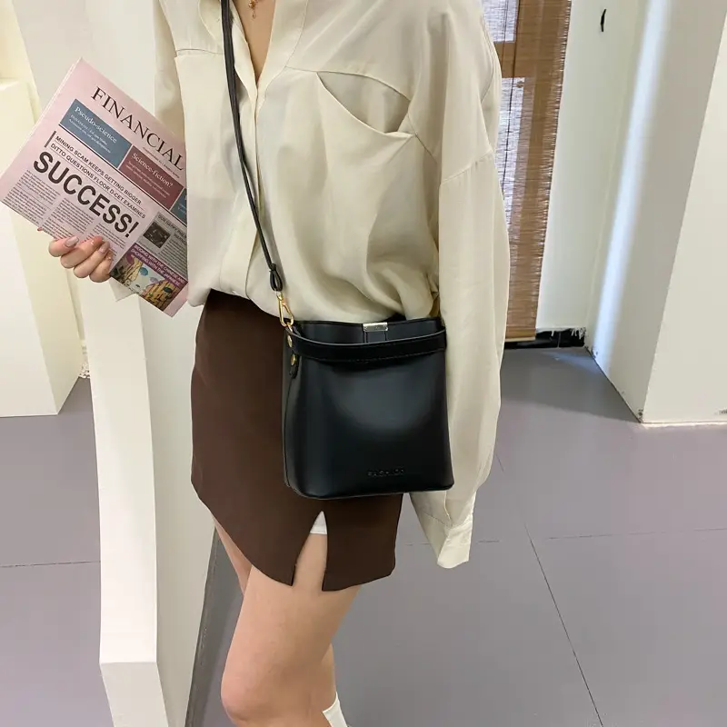 Women's White Korean Style Crossbody Bag 2021 - Image 6