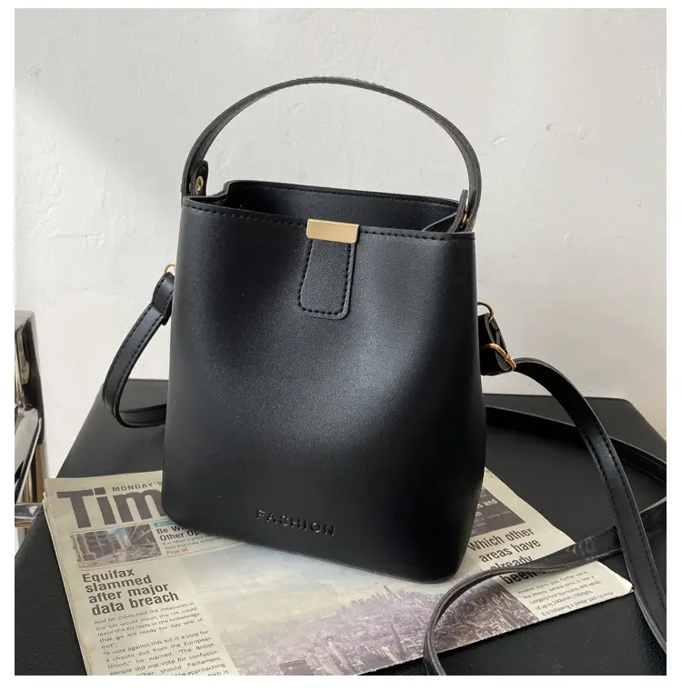 Women's White Korean Style Crossbody Bag 2021 — feature 15