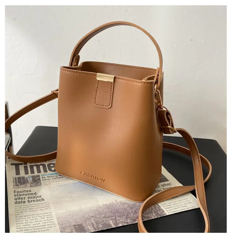 Women's White Korean Style Crossbody Bag 2021 — feature 16