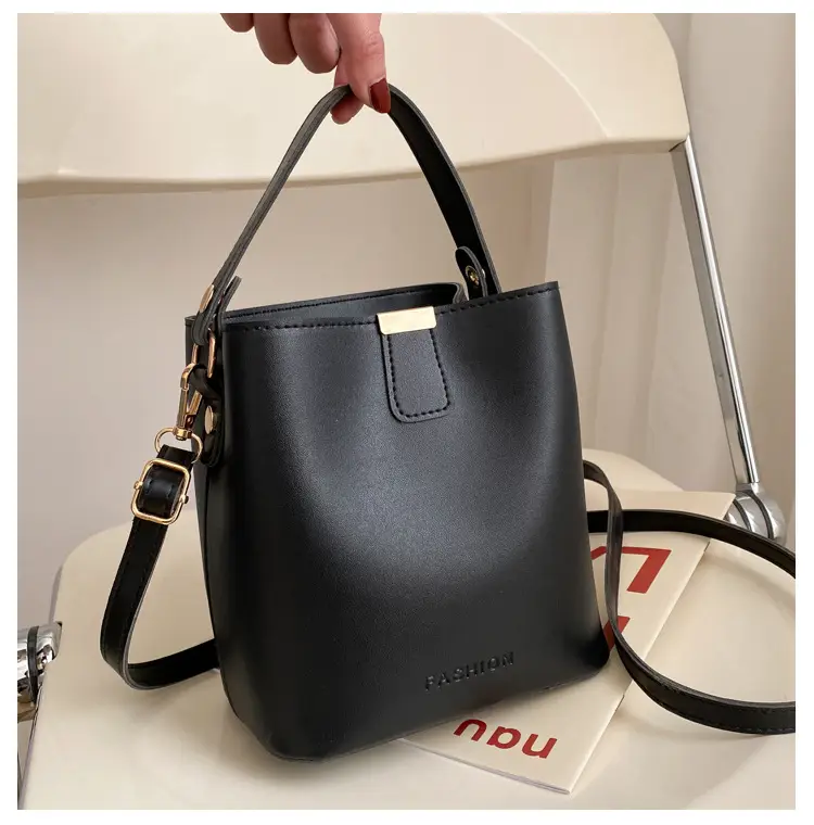 Women's White Korean Style Crossbody Bag 2021 - Image 2