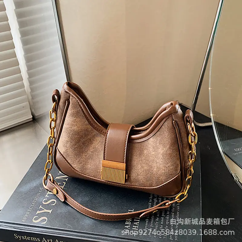 Retro Underarm Bag 2026 New Autumn Winter Crossbody Chain Lock