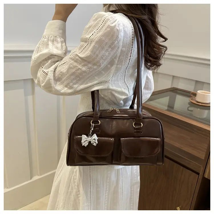 White American Retro Hand Bowling Bag 2025 — feature 19