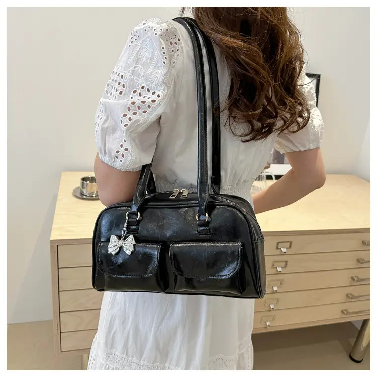 White American Retro Hand Bowling Bag 2025 — feature 22