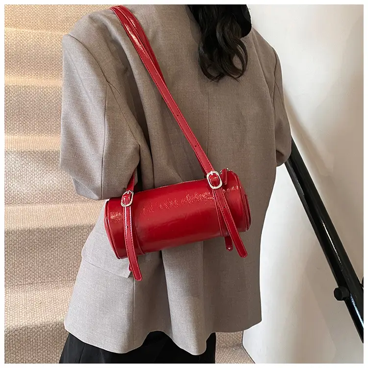 Red Underarm Cylinder Bag for Women 2026 — feature 10