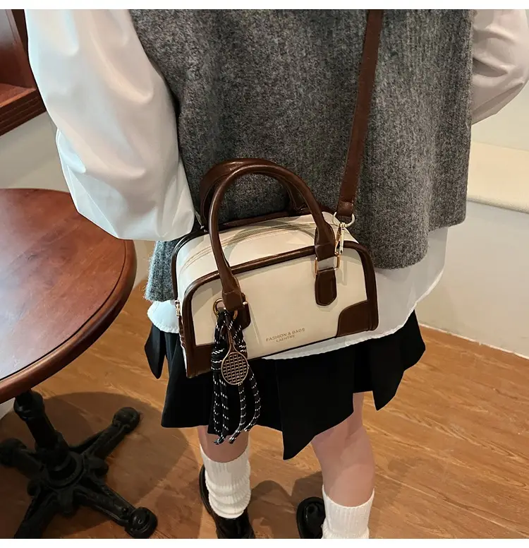 Vintage Women's Shoulder Crossbody Bag Brown Cream 2025 — feature 10