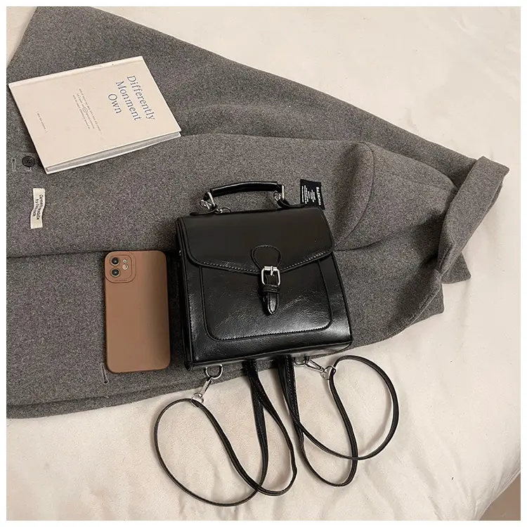 Green Leather Shoulder Bag for Women 2026 — feature 22