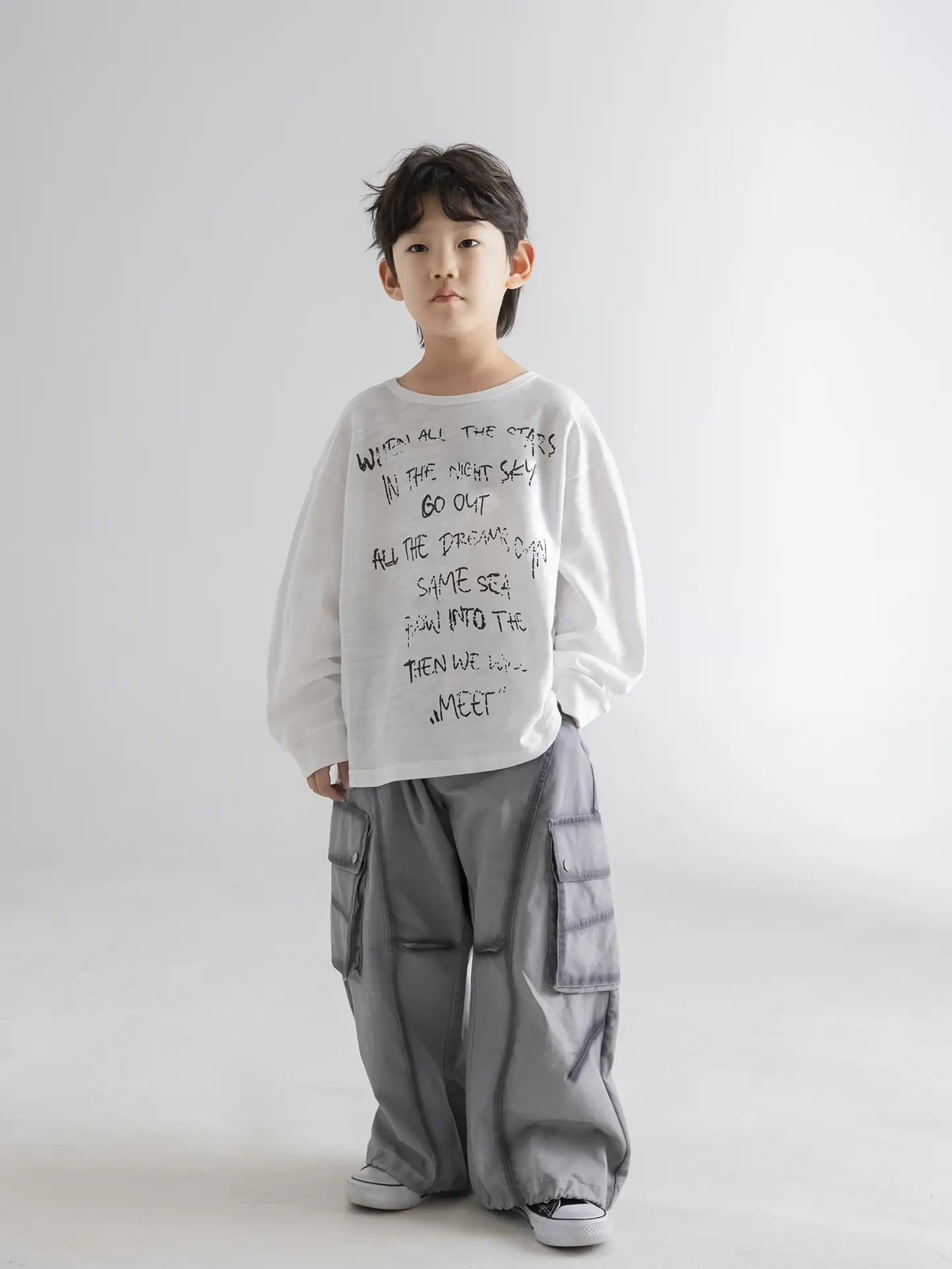Boys Printed Long Sleeve T-Shirt Grey Pants Set Spring 2026 — feature 4