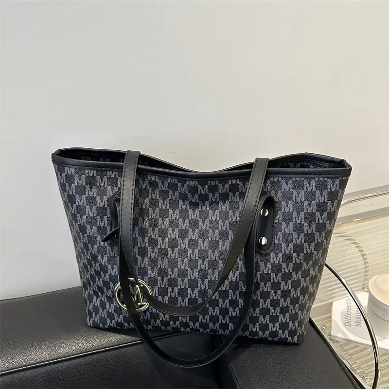 Pink Printed Korean Style Shoulder Bag for Women - Image 8