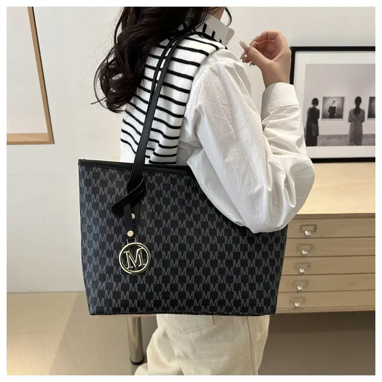 Pink Printed Korean Style Shoulder Bag for Women — feature 17