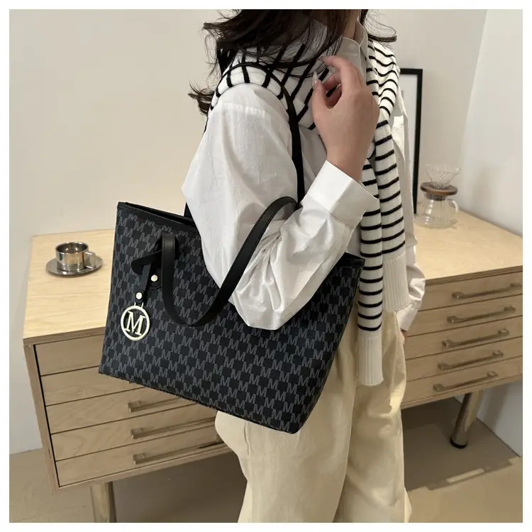 Pink Printed Korean Style Shoulder Bag for Women — feature 19