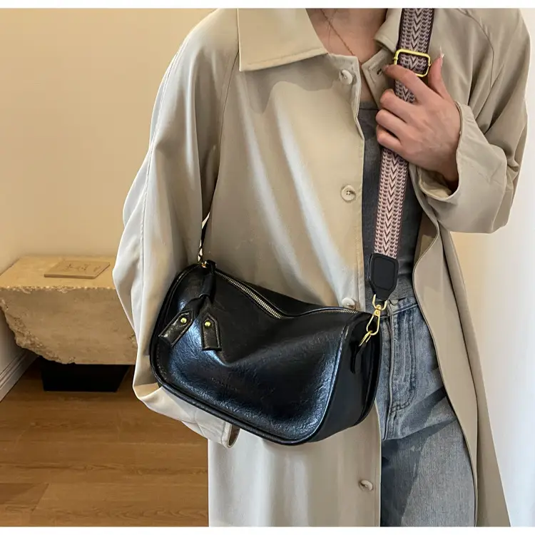 2026 Retro Boston Bag Brown Leather Square Shoulder Crossbody — feature 11