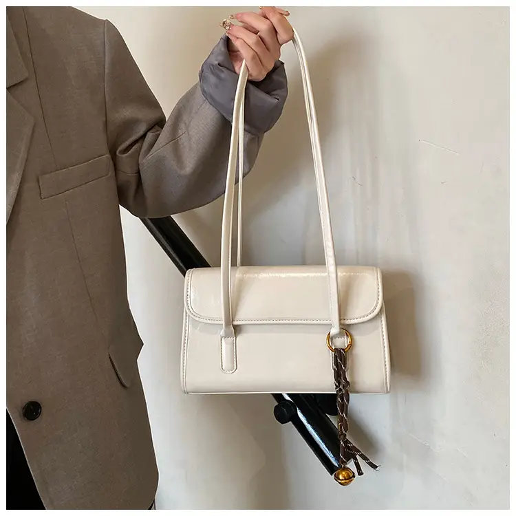 Women's Light Pink Shoulder Crossbody Bag with Gold Chain — feature 23
