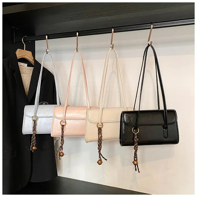 Women's Light Pink Shoulder Crossbody Bag with Gold Chain — feature 3