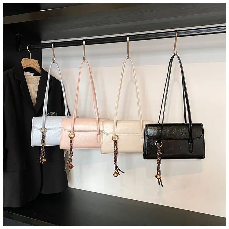 Women's Light Pink Shoulder Crossbody Bag with Gold Chain — feature 5