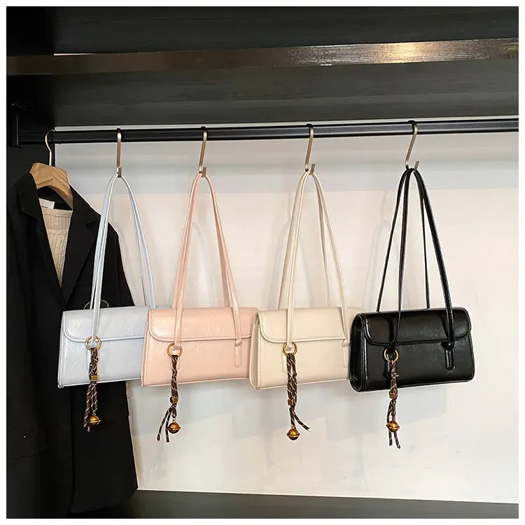 Women's Light Pink Shoulder Crossbody Bag with Gold Chain — feature 6