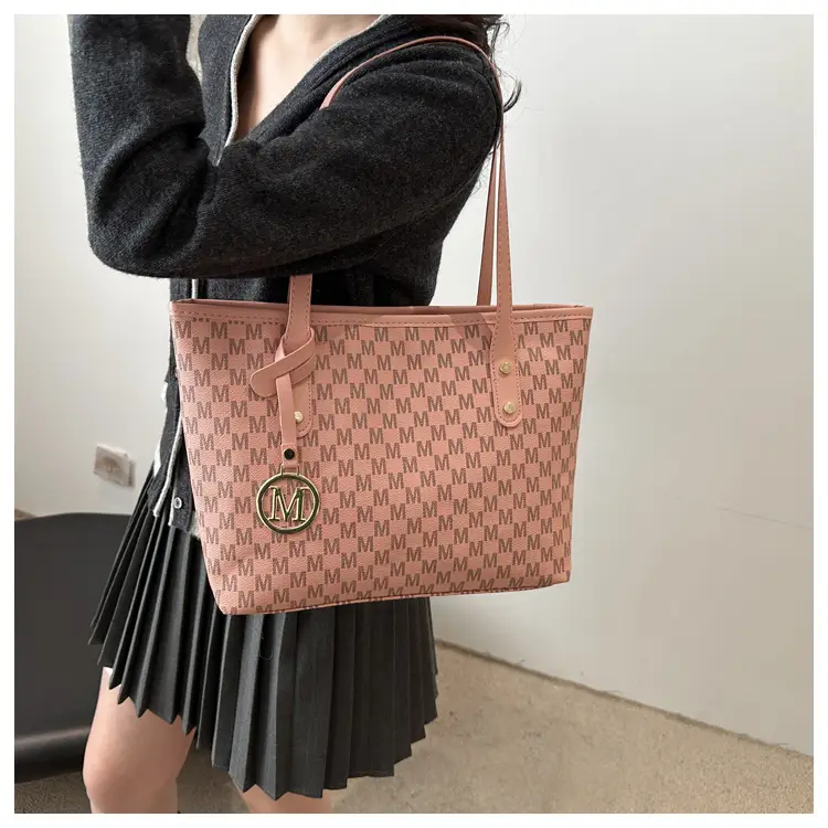Women's Printed Checkered Tote Bag Large Capacity Commuter Shoulder Bag — feature 10