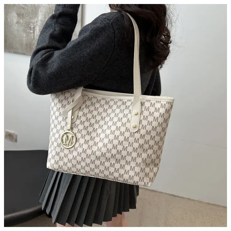 Women's Printed Checkered Tote Bag Large Capacity Commuter Shoulder Bag — feature 13