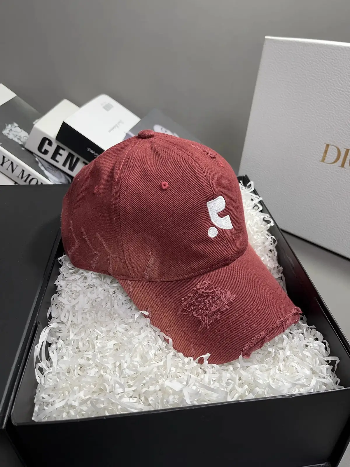 Blue Washed Baseball Cap for Men Women Couple — feature 10