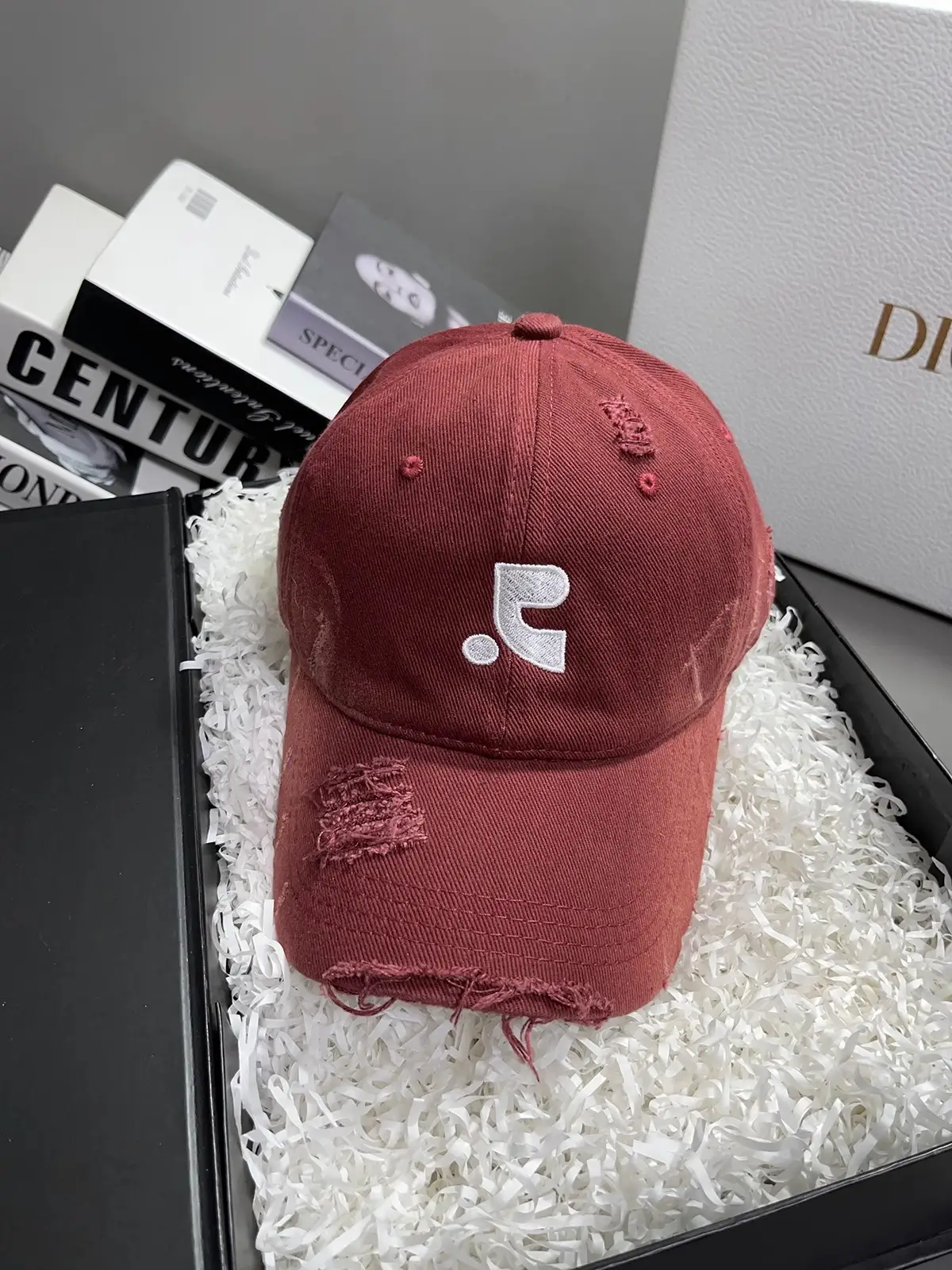 Blue Washed Baseball Cap for Men Women Couple — feature 3