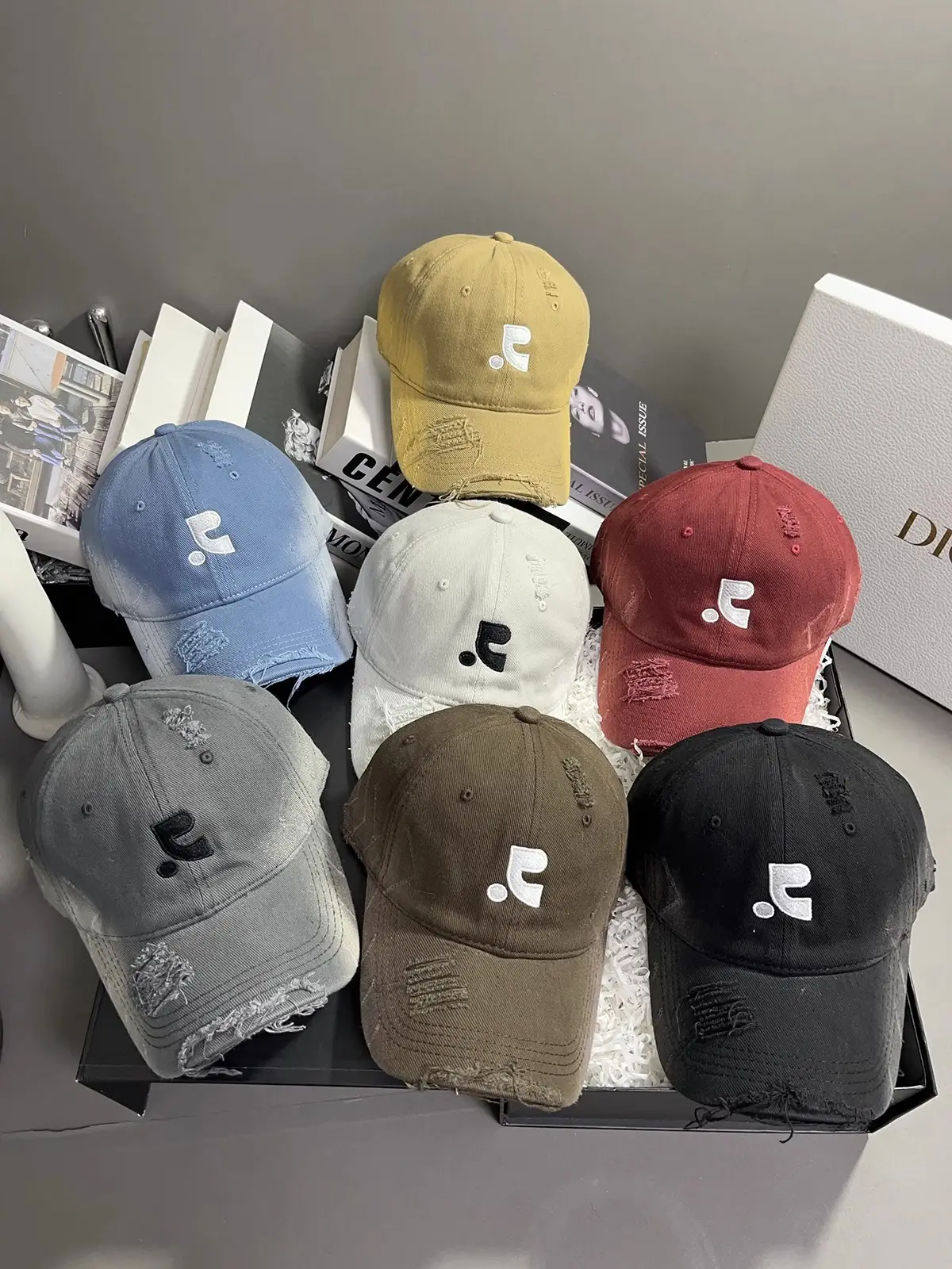 Blue Washed Baseball Cap for Men Women Couple — feature 5
