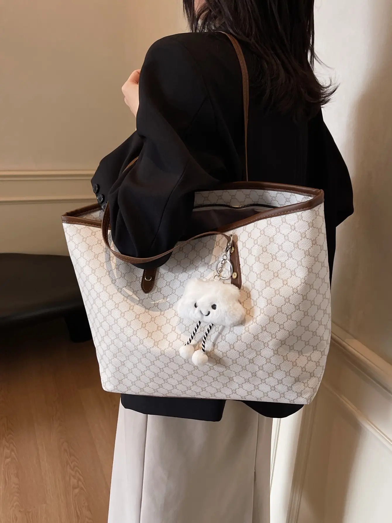 Women Large Capacity Tote Bag 2025 New Arrival