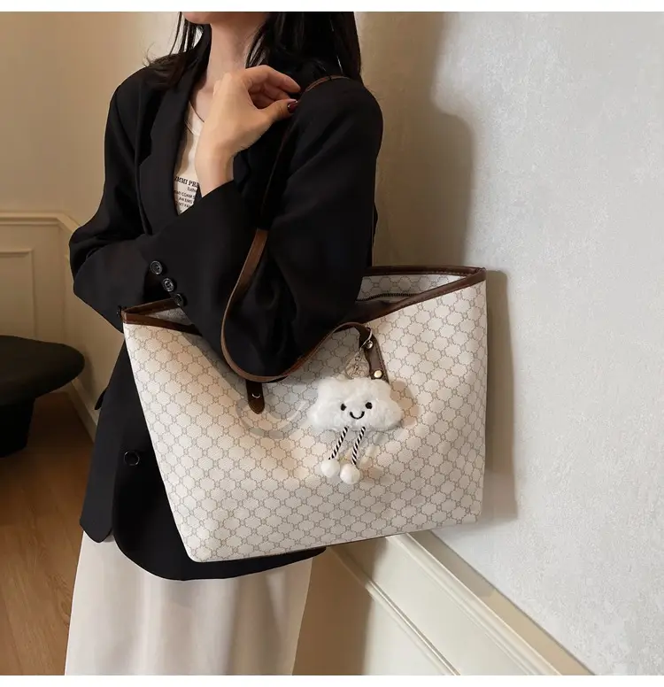 Women Large Capacity Tote Bag 2025 New Arrival — feature 39