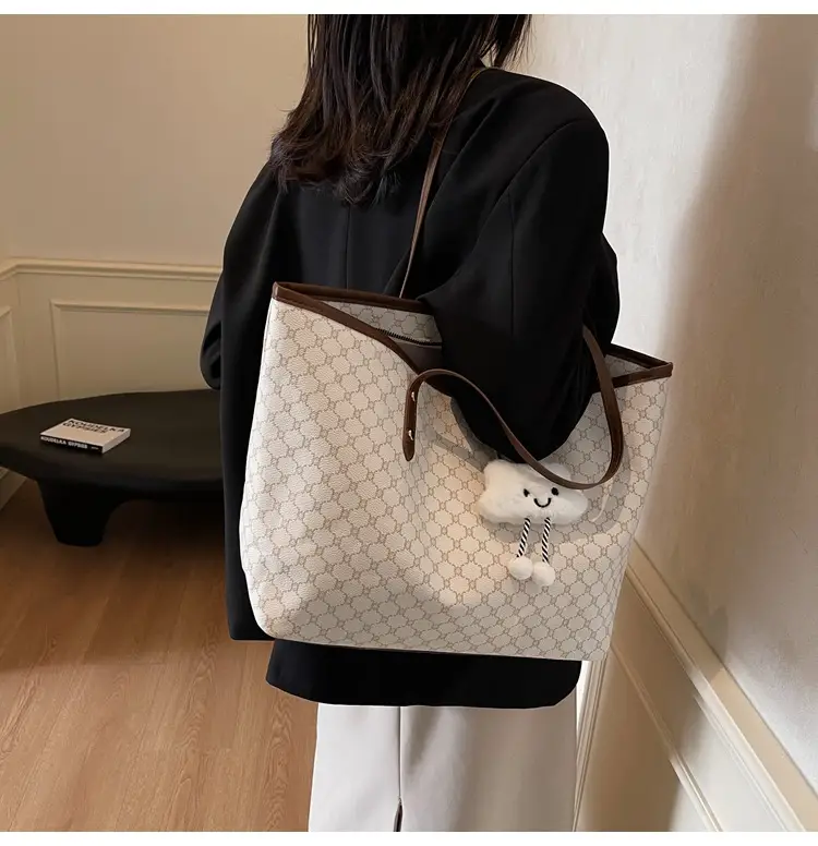 Women Large Capacity Tote Bag 2025 New Arrival — feature 40