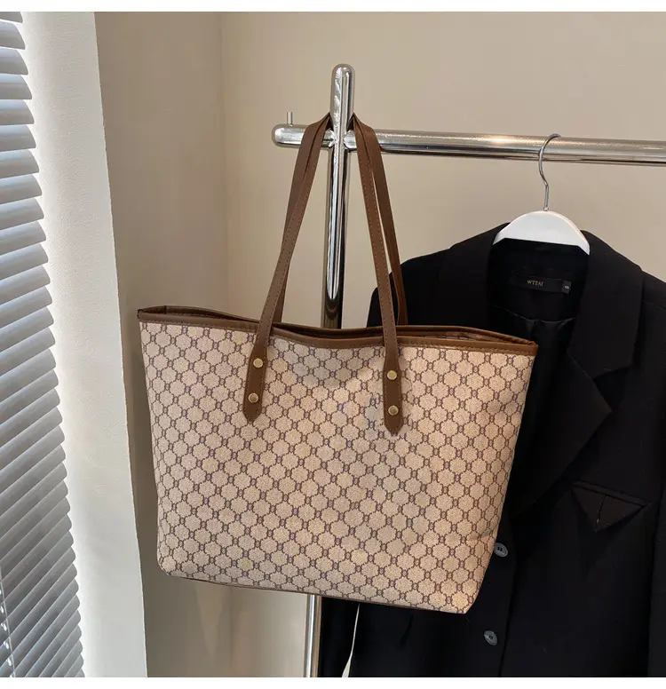 Women Large Capacity Tote Bag 2025 New Arrival