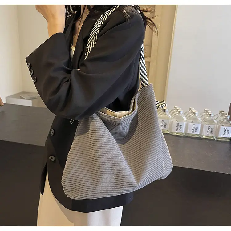 Women Pleated Shoulder Bag Yellow Striped 2025 — feature 44