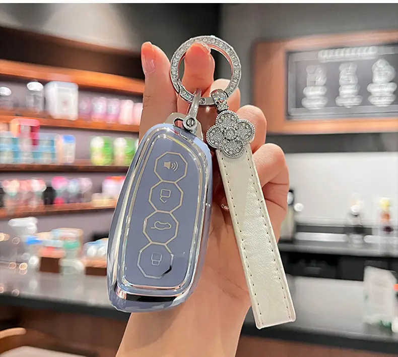 Havarian Big Dog Keychain with Butterfly Design — feature 14