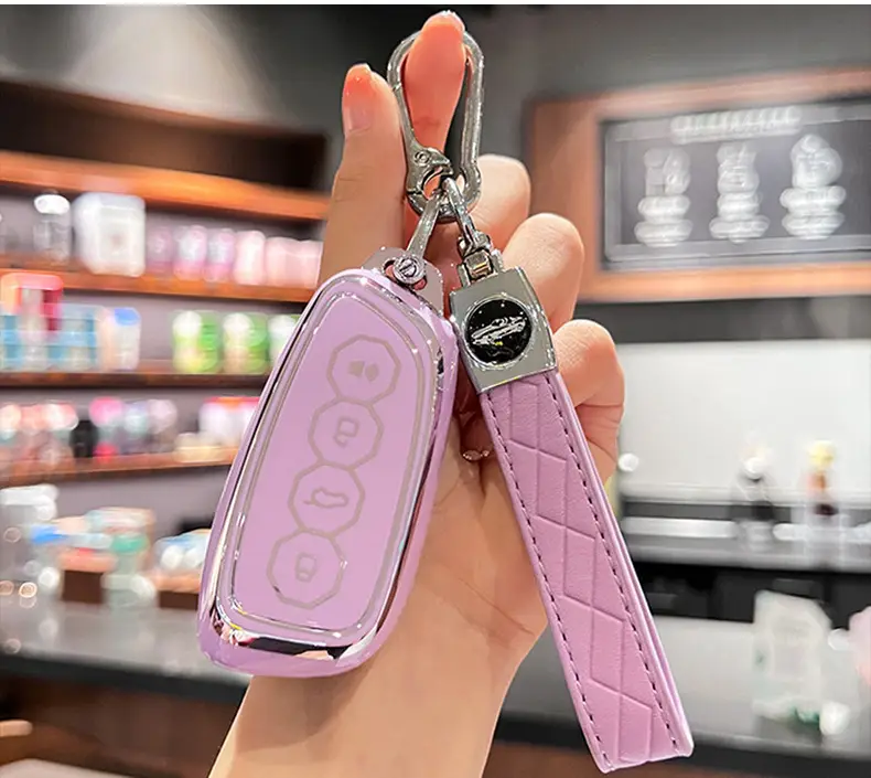 Havarian Big Dog Keychain with Butterfly Design — feature 16