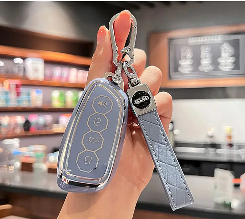 Havarian Big Dog Keychain with Butterfly Design — feature 18