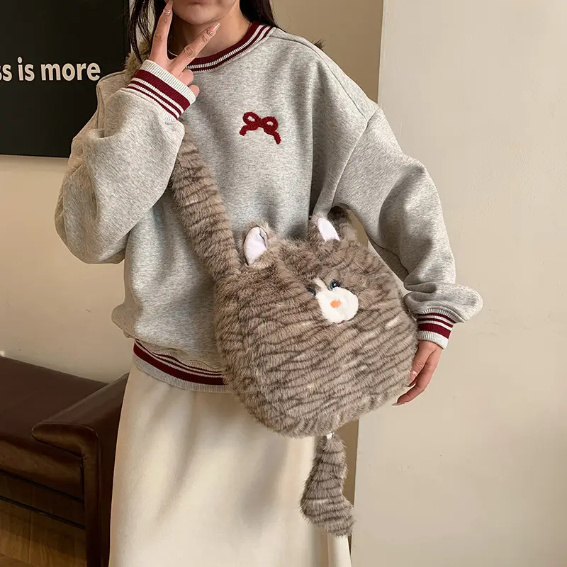 Cute Plush Cat Messenger Bag 2025 New Women's Instagram Style Girl's Soft Cute Furry Large Capacity Shoulder Bag - Image 5