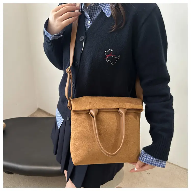Women's Large Capacity Tan Shoulder Tote Bag 2024 — feature 10