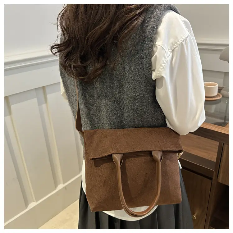 Women's Large Capacity Tan Shoulder Tote Bag 2024 — feature 16