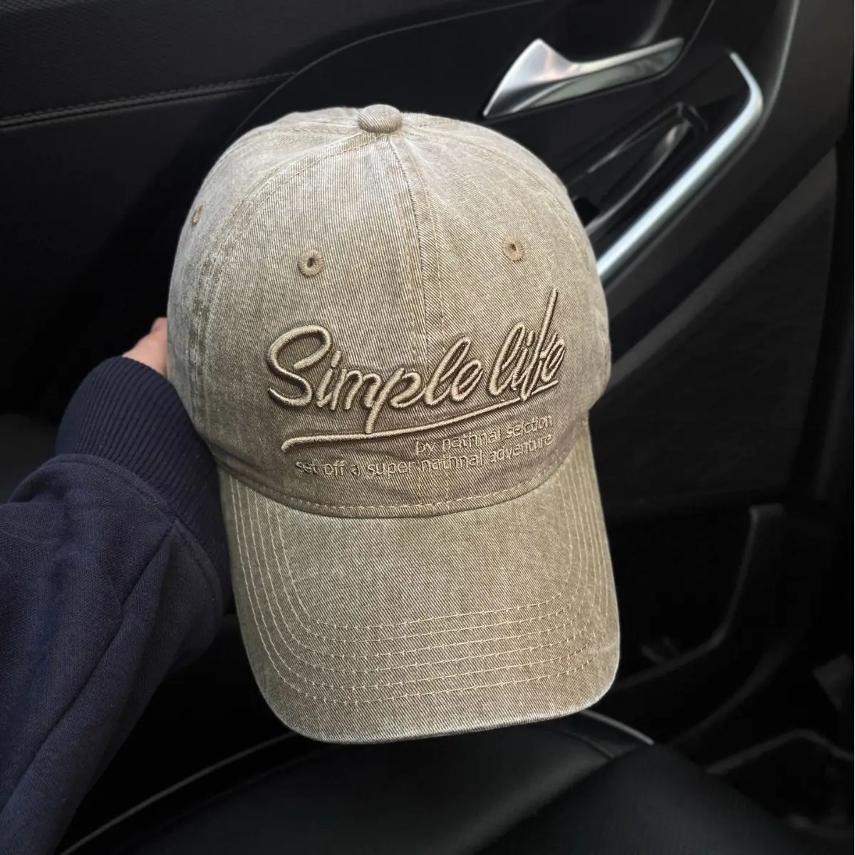2025 Korean Style Grey Baseball Cap with Embroidered Logo