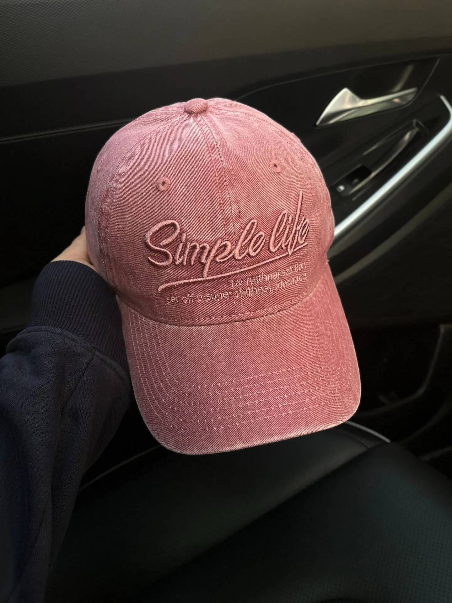 2025 Korean Style Grey Baseball Cap with Embroidered Logo