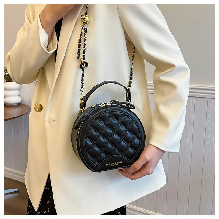 2026 Spring Crossbody Bag Black White Textured Round Handheld — feature 10