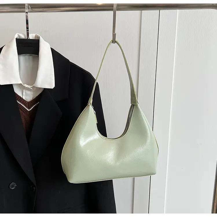Red Cross-Border Women's Shoulder Bag 2026 — feature 33