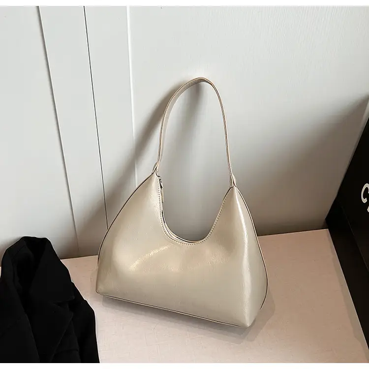 Red Cross-Border Women's Shoulder Bag 2026 — feature 39