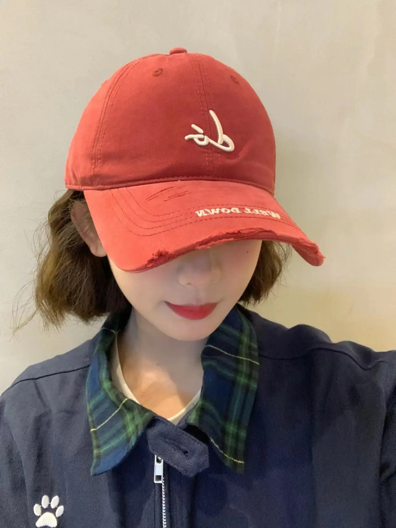 White Embroidered Letter Baseball Cap for Women — feature 11